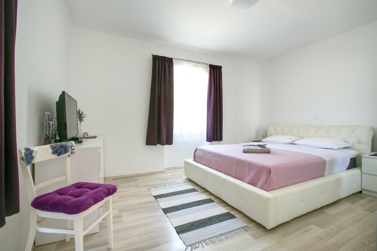 Apartment Maja プーラ エクステリア 写真